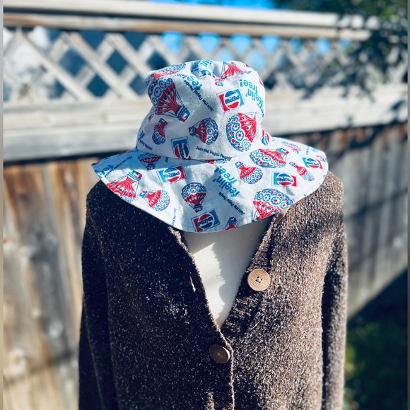 Vintage Pepsi Bucket Hat - Feelin' Free! - Picture 6 of 6